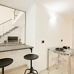 Duplex At National Museum * נאפולי