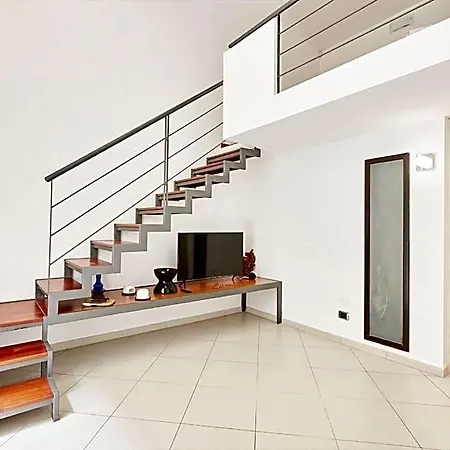 Apartment Duplex At National Museum Neapel