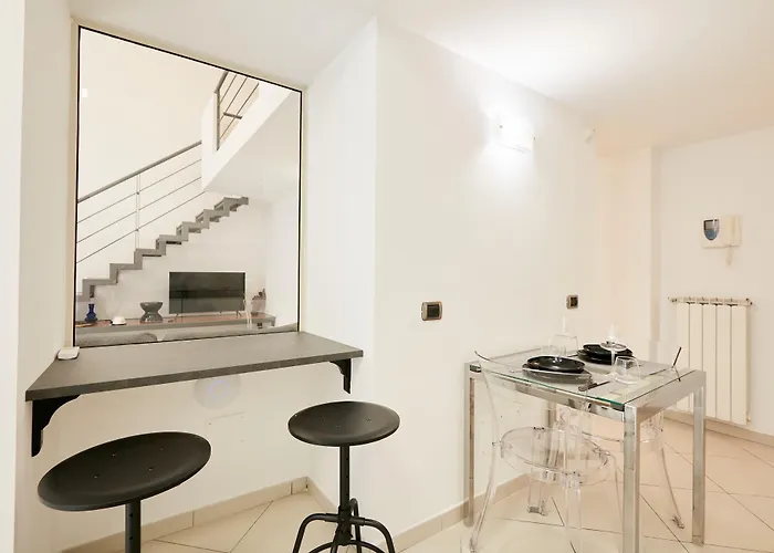 Duplex At National Museum * Naples