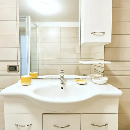 Apartament Duplex At National Museum Neapol