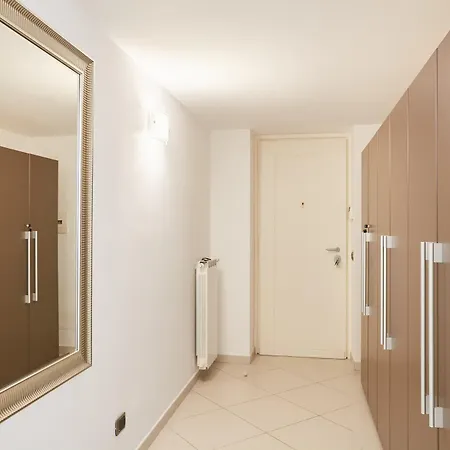 Duplex At National Museum *